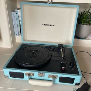Crosley Cruiser Record Player